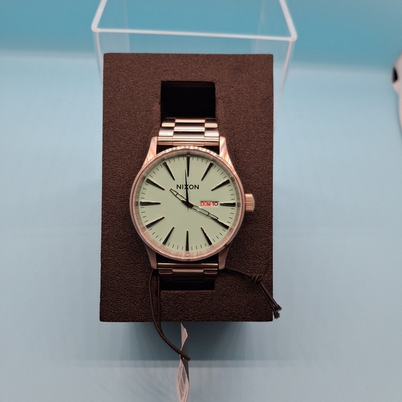 Nixon The Sentry SS Stainless Steel and Turquoise Watch - NWT - Picture 11 of 12